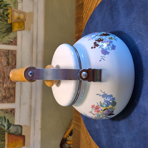 Enamel Tea Kettle Vintage From The 80s.  (#TK-5)vgc. - Picture 3 of 14